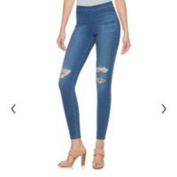 Jennifer Lopez Denim - Jennifer Lopez pull on jeggings